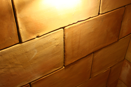 Aspect des carreaux de terre cuite avant la réalisation des joints